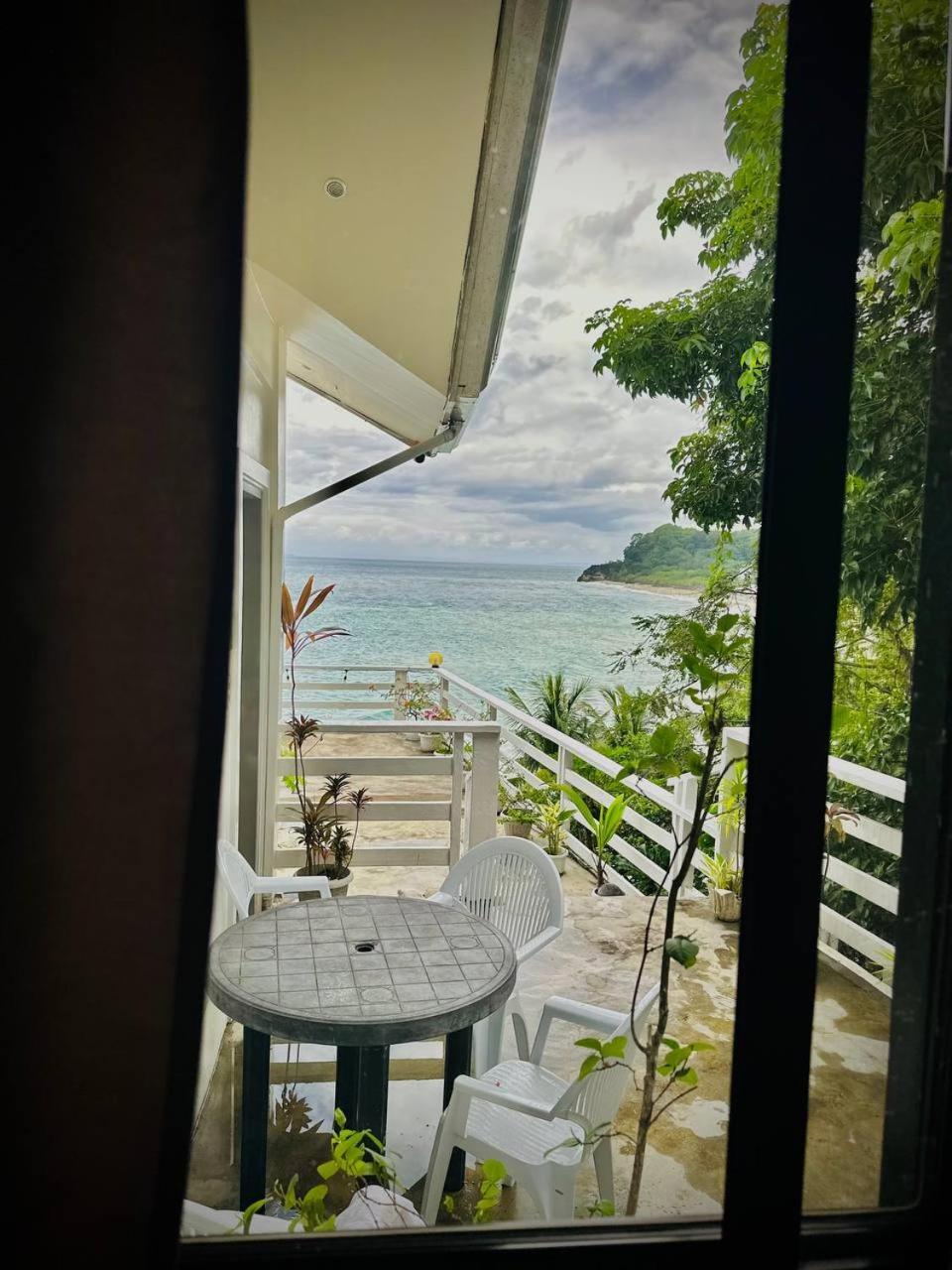 Playa Blanca Beach Resort (Adults Only) Puerto Galera Εξωτερικό φωτογραφία