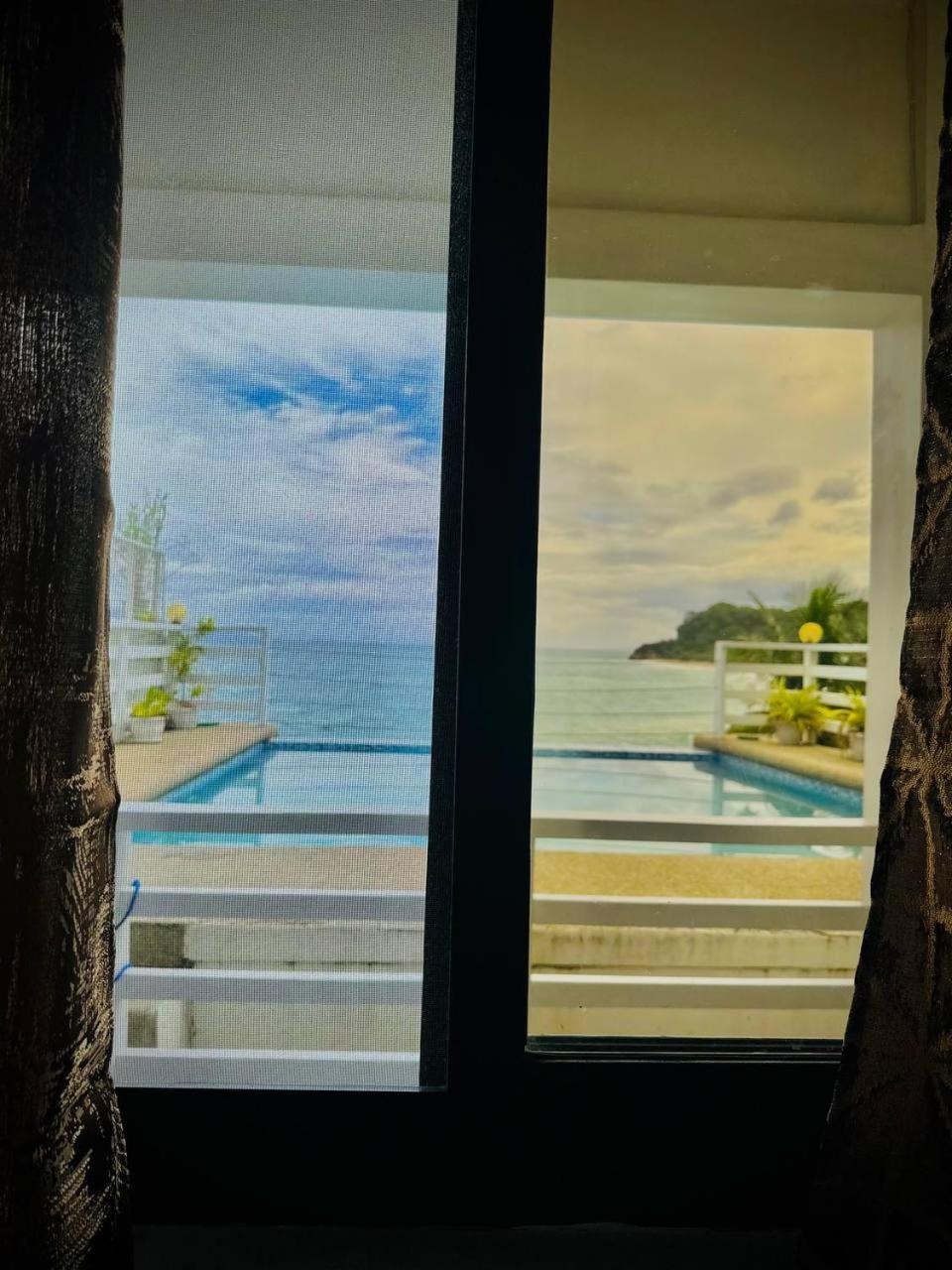 Playa Blanca Beach Resort (Adults Only) Puerto Galera Εξωτερικό φωτογραφία