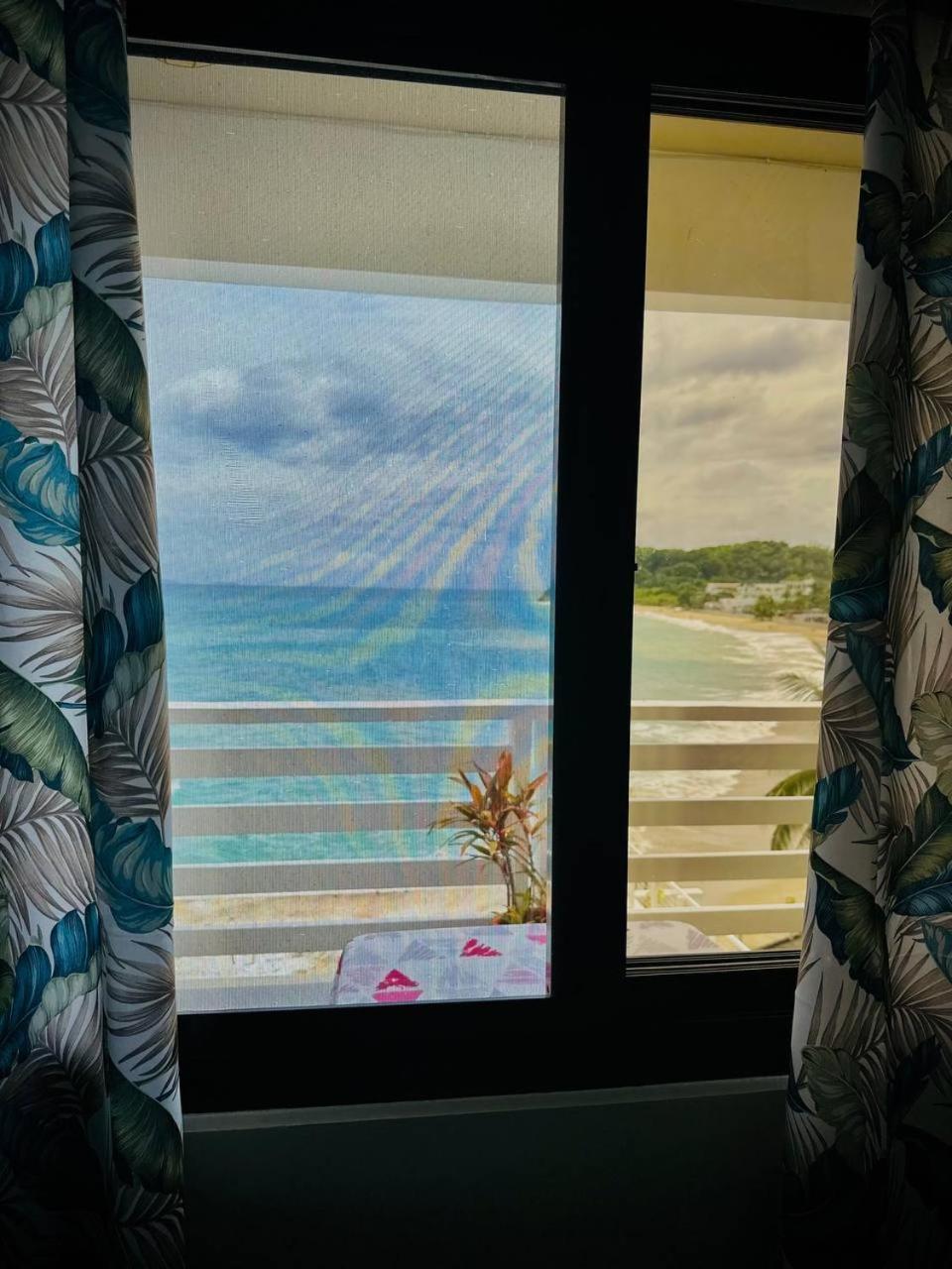 Playa Blanca Beach Resort (Adults Only) Puerto Galera Εξωτερικό φωτογραφία